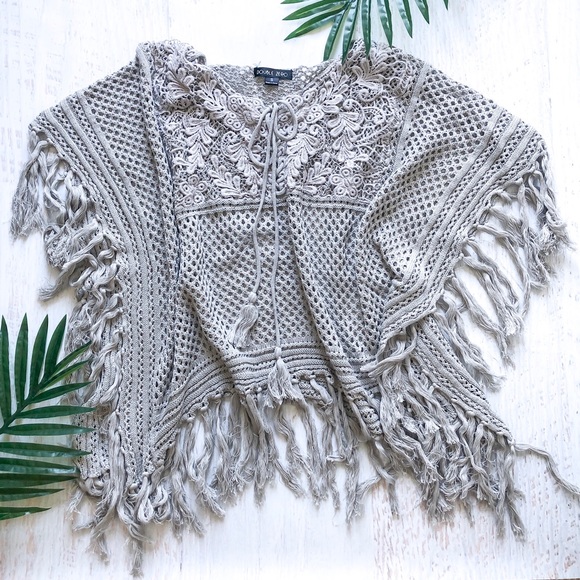 🎉HP🎉Boho Lace Up Tassel Fringe Poncho - Picture 3 of 8